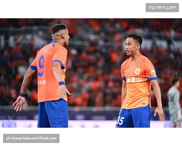 黄政宇6.5分中场拦截 防守覆盖面积保障后防安全